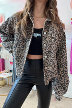 Load image into Gallery viewer, Asymmetrical Hem Collared Neck Leopard Jacket
