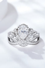 Load image into Gallery viewer, 1.5 Carat Moissanite Crown-Shaped Ring
