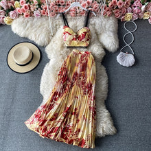 Load image into Gallery viewer, Bohemian Vacation Beach 2pcs Set Women Floral Printed Short Strapless Tops And High Waist Pleated Long Skirt Suit Spring Summer
