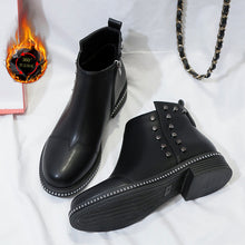 Load image into Gallery viewer, 2020 Winter Boots Women Platform Middle Tube Boots Women&#39;s Fashion Casual Street Style Winter Black Shoes Tenis Feminino U11-83
